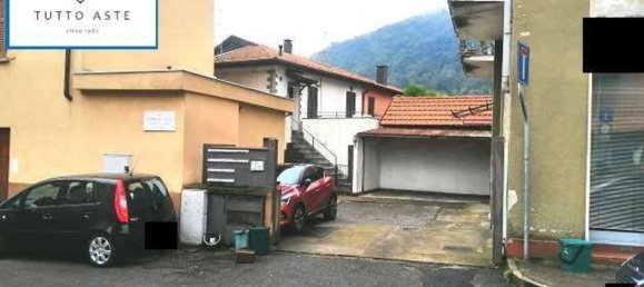 Studio in Como, Italy, Nr. 6844 40
