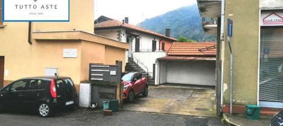 Studio in Como, Italy, Nr. 6844 8