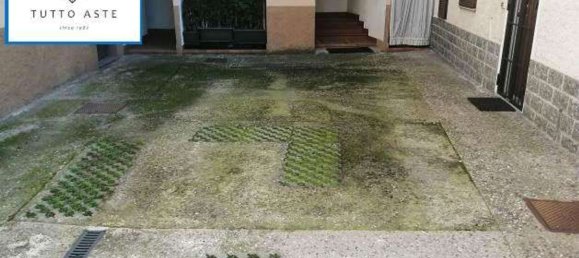 Studio in Como, Italy, Nr. 6844 10