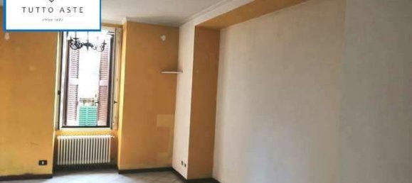 Studio in Como, Italy, Nr. 6844 80