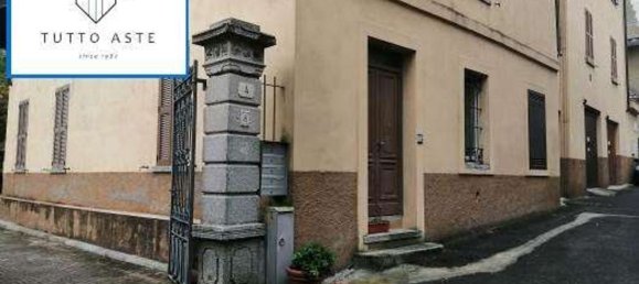 Studio in Como, Italy, Nr. 6844 14