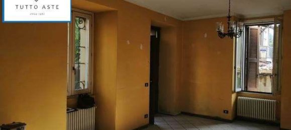 Studio in Como, Italy, Nr. 6844 66