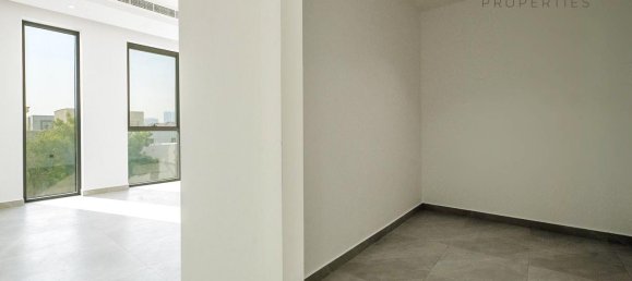 5 bedrooms Villa in Al Barsha, UAE No. 41619 9