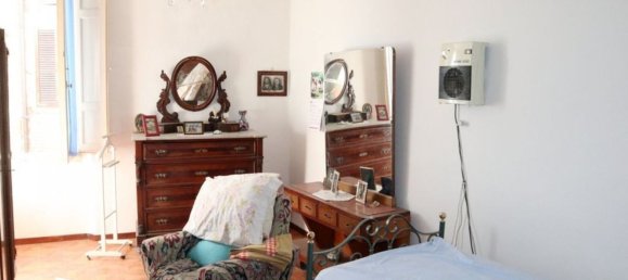 8 rooms House in Foiano della Chiana, Italy No. 223332 9