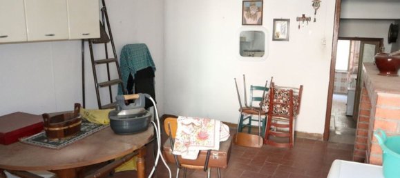 8 rooms House in Foiano della Chiana, Italy No. 223332 2