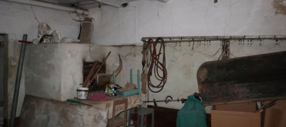 8 rooms House in Foiano della Chiana, Italy No. 223332 13