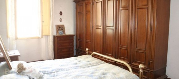 8 rooms House in Foiano della Chiana, Italy No. 223332 8