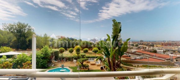 3 bedrooms Apartment in Naples, Italy No. 337730 8