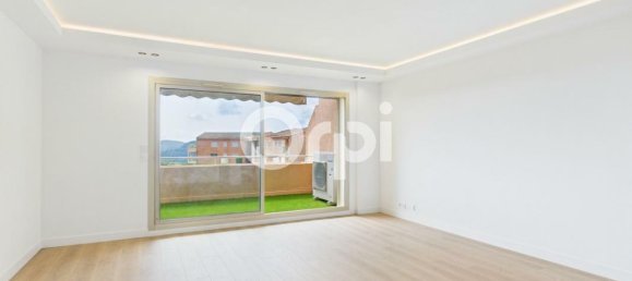 3 bedrooms Apartment in Mandelieu-la-Napoule, France No. 345966 8