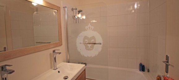 2 bedrooms Apartment in Saint-Maur-des-Fosses, France No. 136499 5