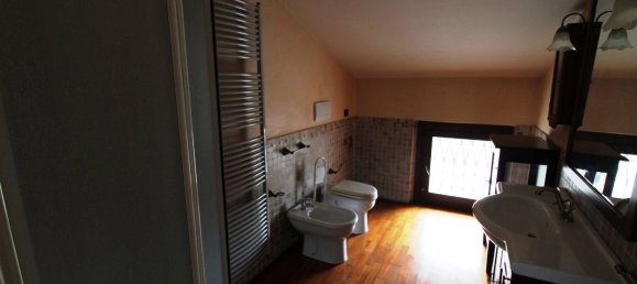 Квартира с 4 спальнями в Чивитанова Марке, Италия № 351502 28