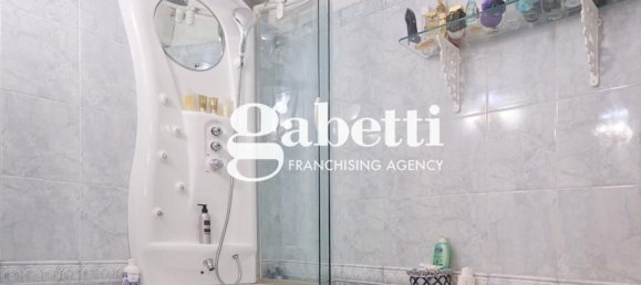 4-salle Appartement à Rome, Italy No. 44688 47