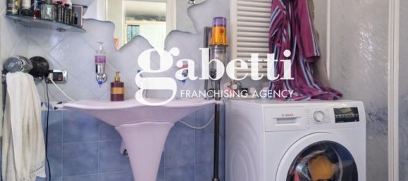 4-salle Appartement à Rome, Italy No. 44688 39