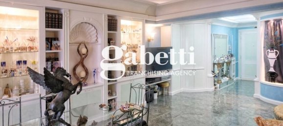 4-salle Appartement à Rome, Italy No. 44688 30