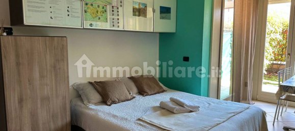 Studio in Bergamo, Italy, Nr. 379953 2