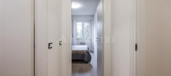 2 bedrooms Apartment in Milan, Italy No. 358046 11