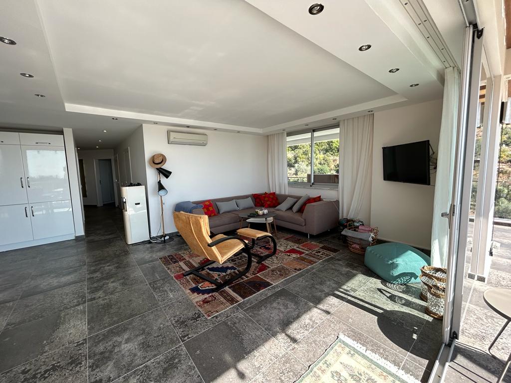 Apartamento de 4 habitaciónes en Cikcilli, Turkey No. 9826