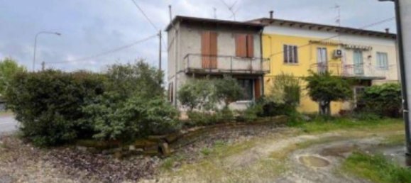 5 bedrooms Apartment in Poggio Rusco, Italy No. 359700 10