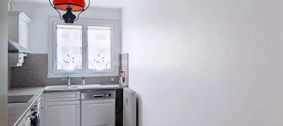 2 bedrooms Apartment in Nogent-sur-Marne, France No. 173331 5