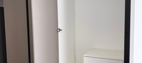 Apartamento em condomínio em Phra Khanong, Thailand N.º 69812 4