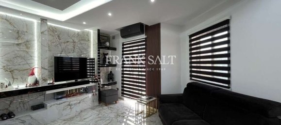 3 bedrooms Apartment in Tarxien, Malta No. 11475 4