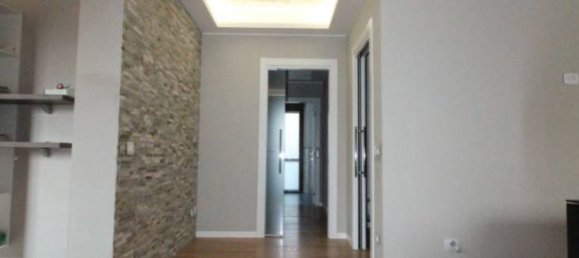 4 bedrooms Duplex in Dalmine, Italy No. 179837 8