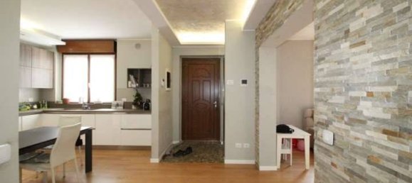 4 bedrooms Duplex in Dalmine, Italy No. 179837 5