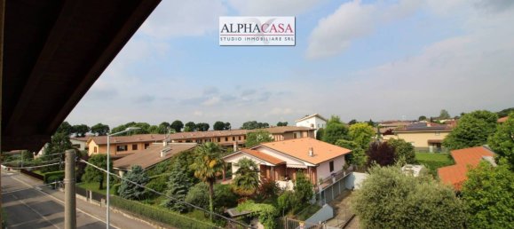 4 bedrooms Duplex in Dalmine, Italy No. 179837 2