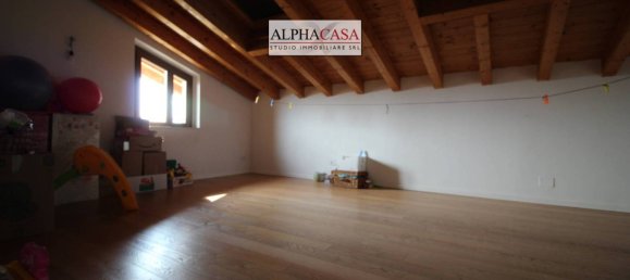 4 bedrooms Duplex in Dalmine, Italy No. 179837 24