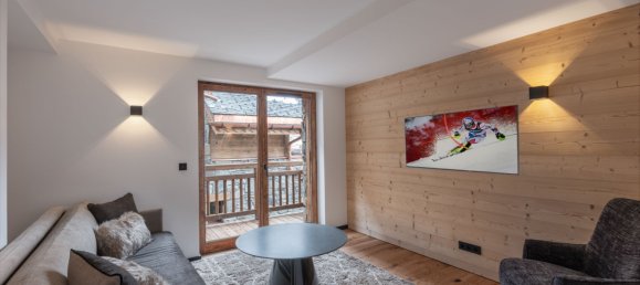 3 bedrooms Commercial property in Les Allues, France No. 956 4