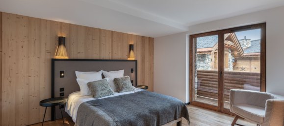 3 bedrooms Commercial property in Les Allues, France No. 956 3