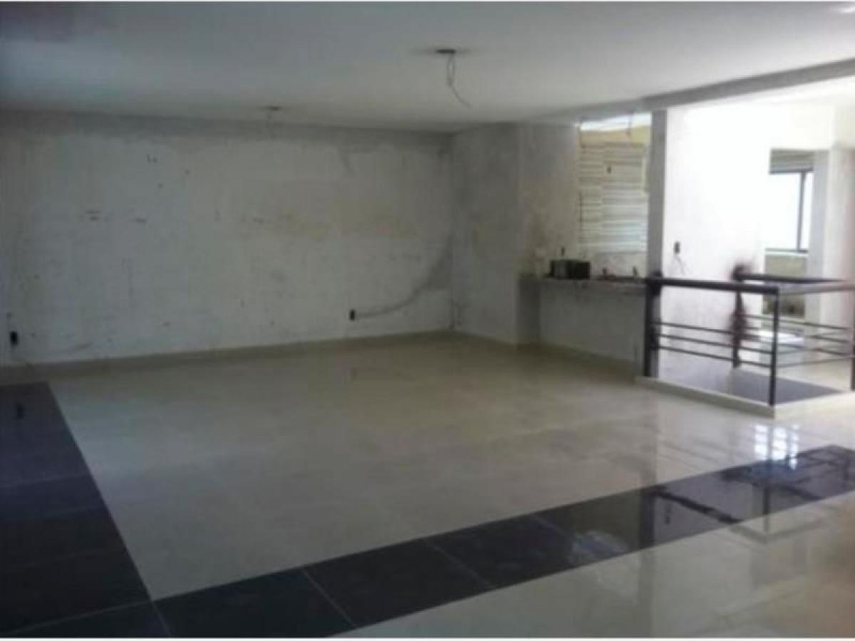 Casa de 3 dormitorios en Naucalpan de Juárez, Mexico No. 210072