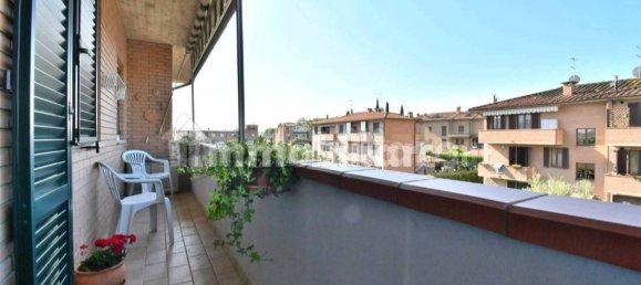 3 Schlafzimmer Wohnung in Monteroni d'Arbia, Italy, Nr. 302925 8