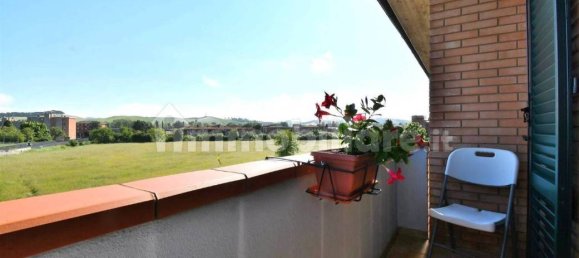 3 Schlafzimmer Wohnung in Monteroni d'Arbia, Italy, Nr. 302925 9