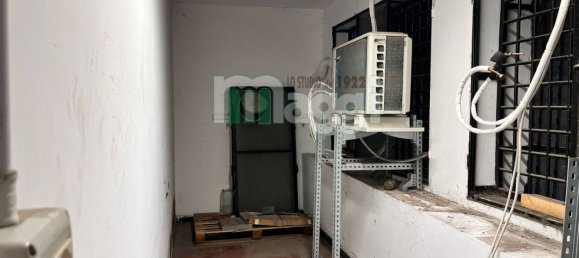 135m² Commercial property in Milan, Italy No. 333269 31