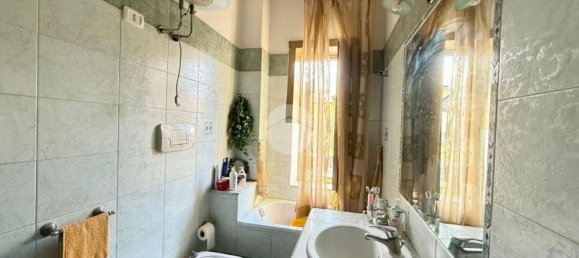 Квартира с 2 комнатами в Неаполь, Италия № 212872 18