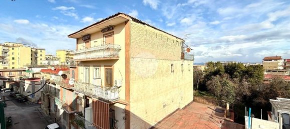 Квартира с 2 комнатами в Неаполь, Италия № 212872 27