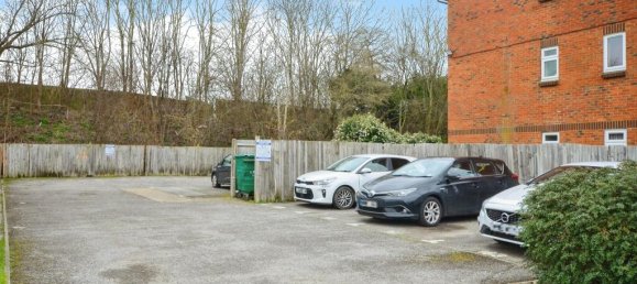 1 bedroom Apartment in Northolt, United Kingdom No. 6417 7