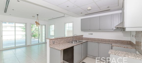 Вилла с 2 спальнями в Jumeirah Village Triangle, Дубай, ОАЭ № 106026 8