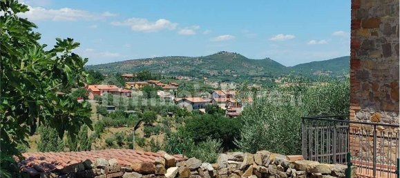 2 bedrooms House in Piegaro, Italy No. 266083 7