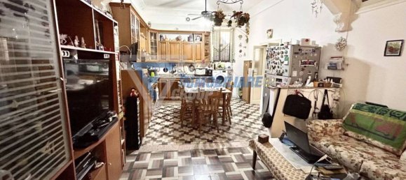 Apartamento de 2 dormitorios en Syracuse, Italy No. 280632 3