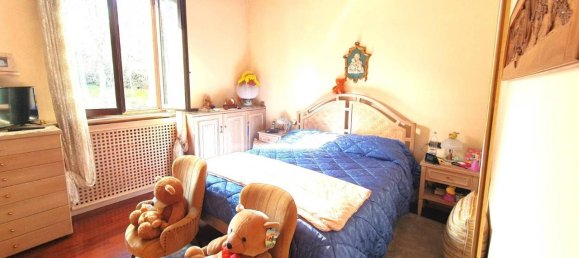 5-Zimmer Villa in Cermenate, Italy, Nr. 69271 9