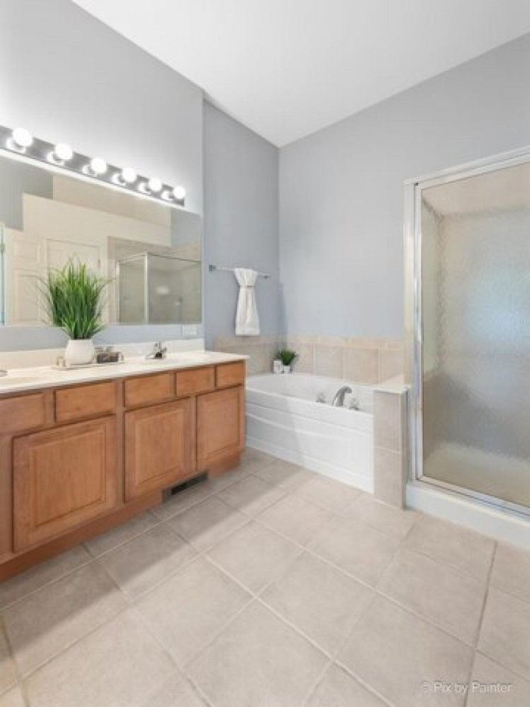 3 bedrooms House in Geneva, USA No. 383819