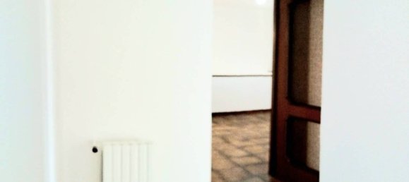 3 Schlafzimmer Haus in Besana in Brianza, Italy, Nr. 311123 9