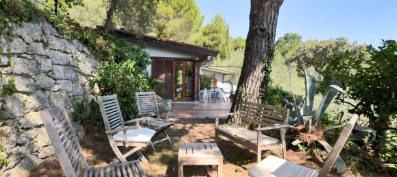 4 bedrooms Villa in Portovenere, Italy No. 404361 8