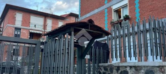 4 rooms Apartment in Naples, Italy No. 16381 22