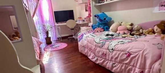 4 rooms Apartment in Naples, Italy No. 16381 12