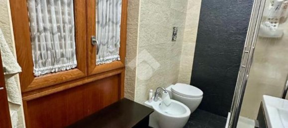 4 rooms Apartment in Naples, Italy No. 16381 19