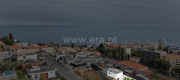 3 bedrooms House in Funchal, Portugal No. 25079 19