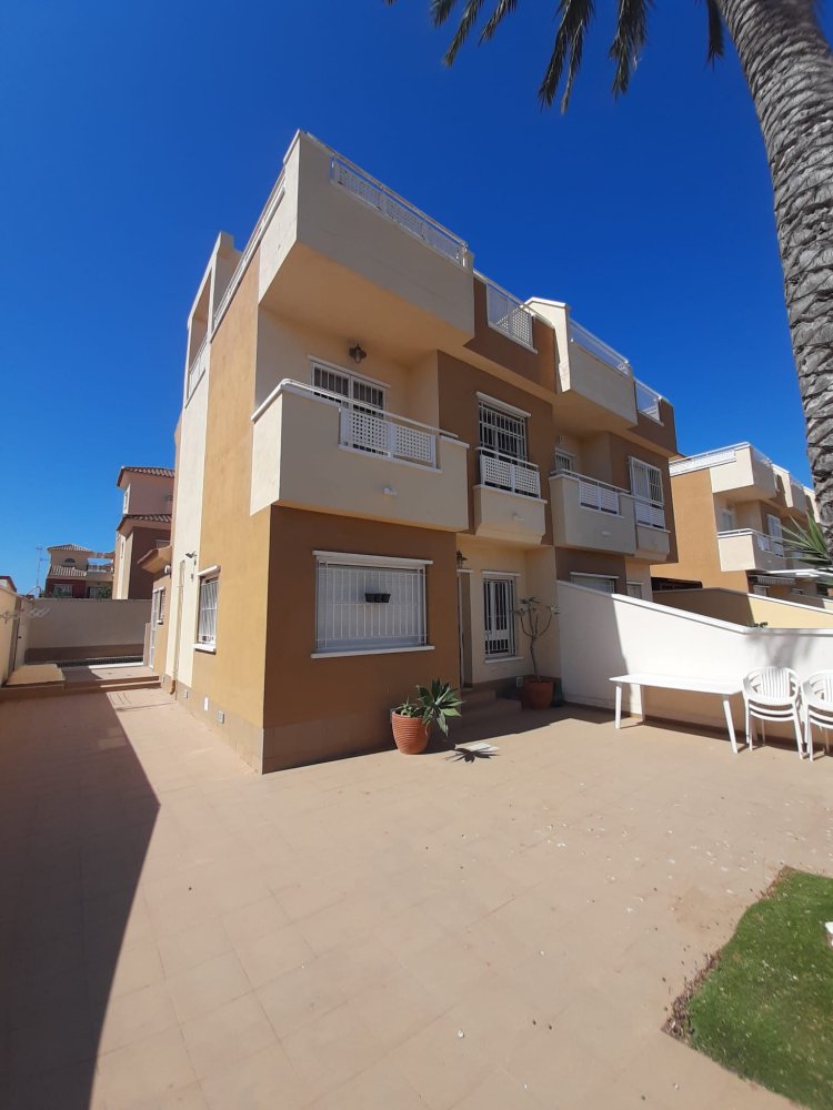 4 bedrooms Duplex in Alicante, Spain No. 163609
